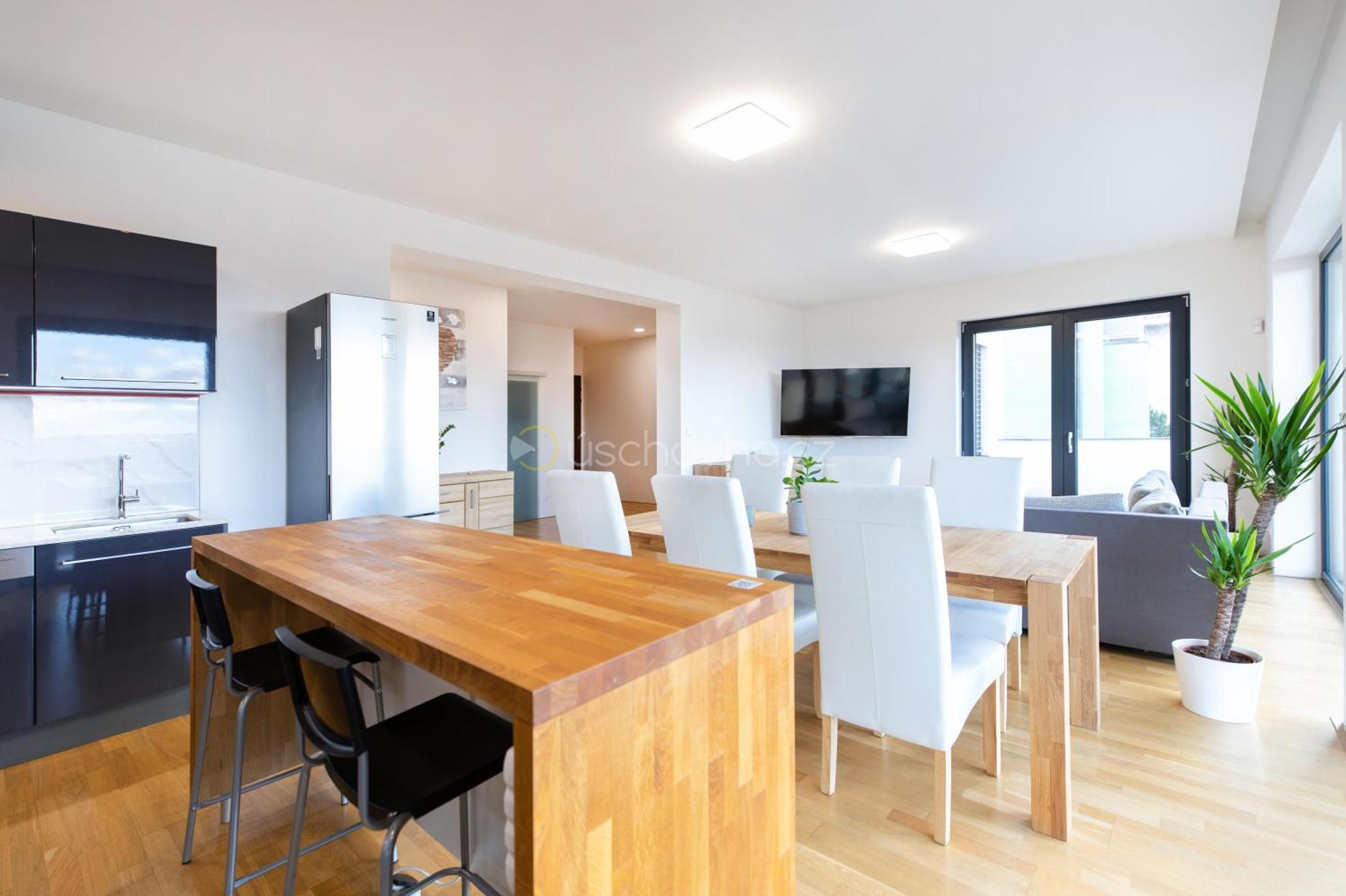 Airport Luxury Apartment & Spa Praga Zewnętrze zdjęcie