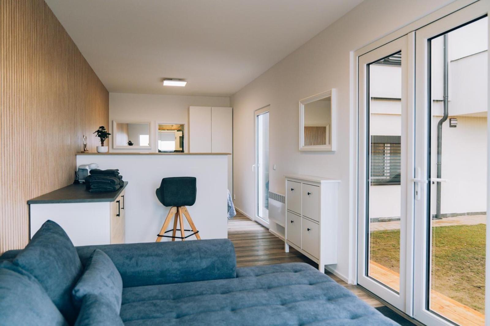 Airport Luxury Apartment & Spa Praga Zewnętrze zdjęcie
