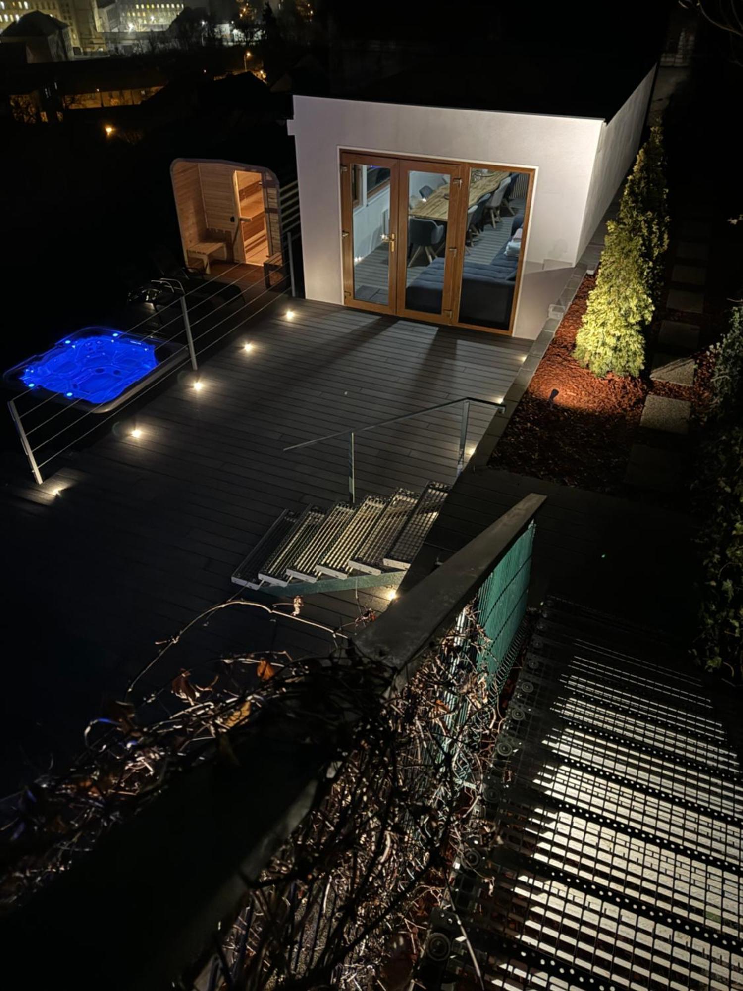 Airport Luxury Apartment & Spa Praga Zewnętrze zdjęcie