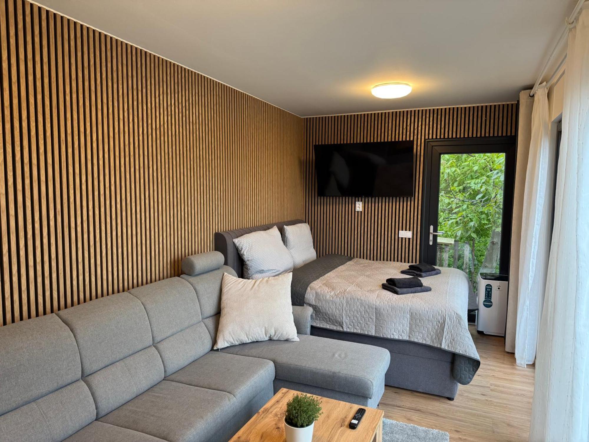 Airport Luxury Apartment & Spa Praga Zewnętrze zdjęcie